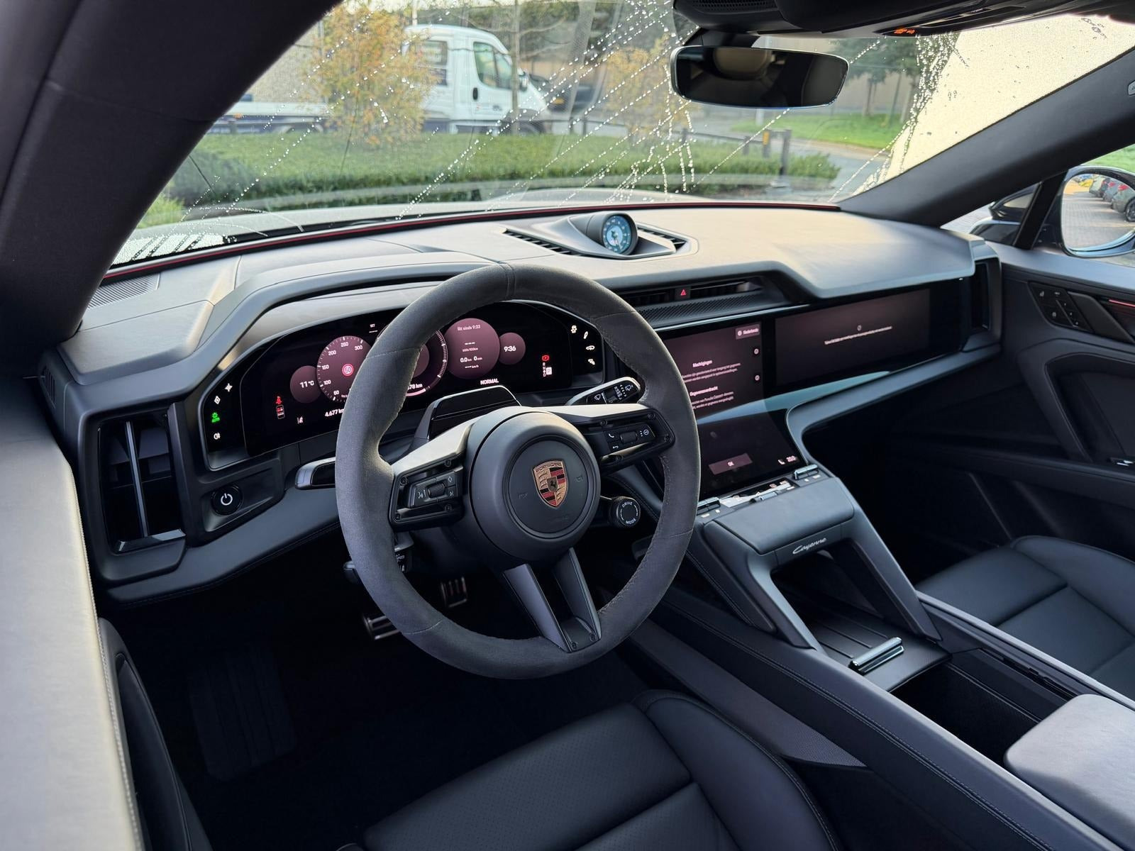 Sort Porsche Cayenne fra 2026