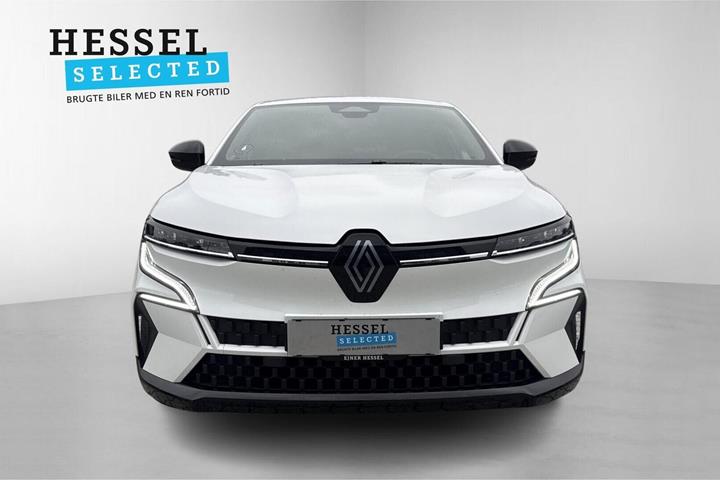 Hvid Renault Megane E-Tech fra 2026