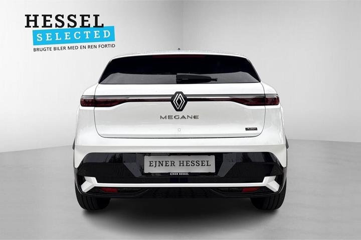 Hvid Renault Megane E-Tech fra 2026