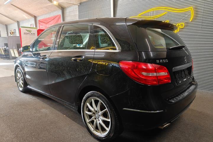 undefined Mercedes B250 fra 2013