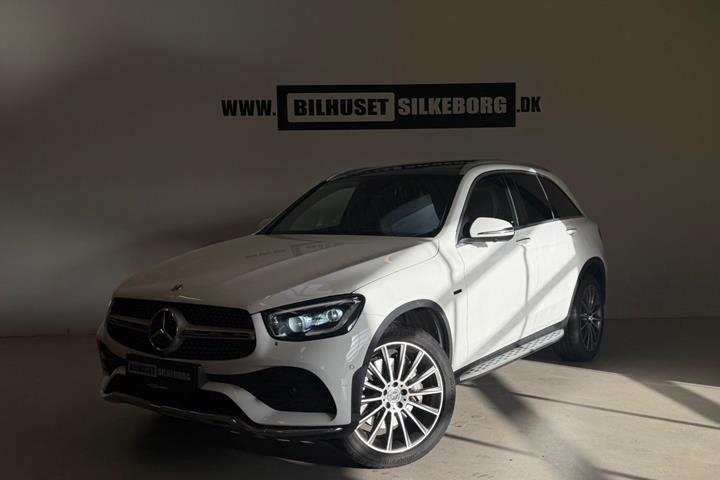 Hvid Mercedes GLC300 de fra 2021