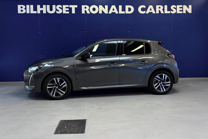 Grå Peugeot 208 fra 2022