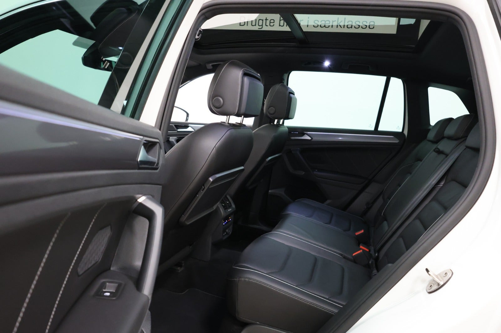 Hvid VW Tiguan fra 2019