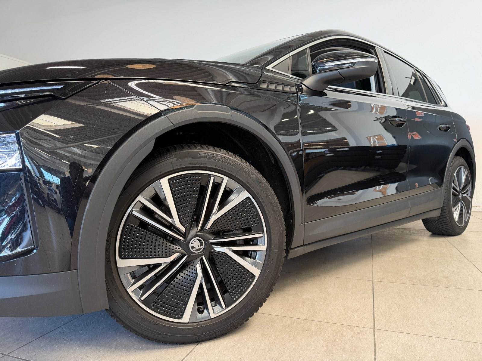Sort Skoda Elroq fra 2026