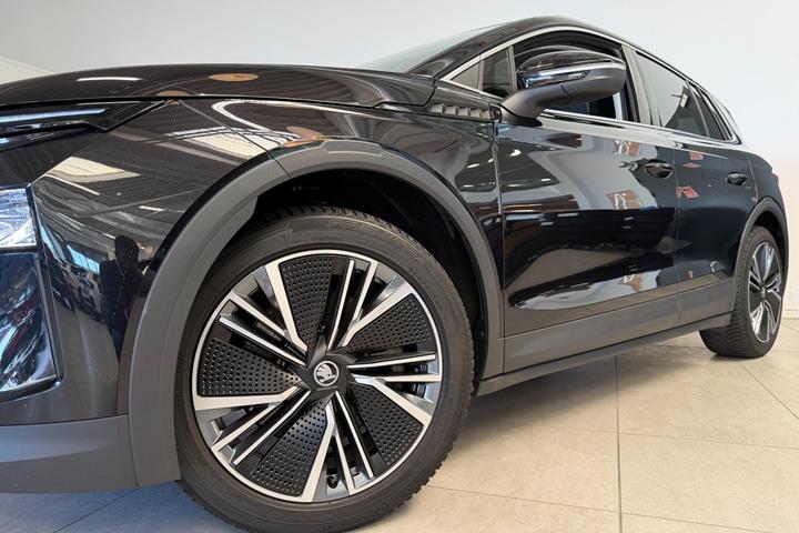 Sort Skoda Elroq fra 2026