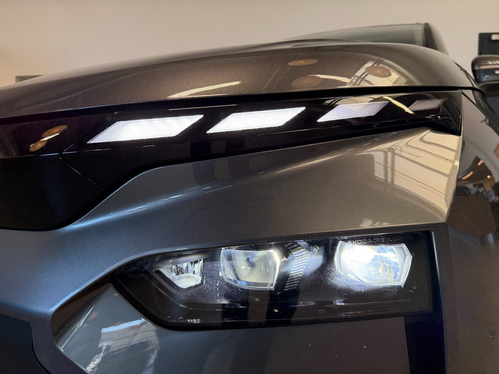 Grå Skoda Elroq fra 2025