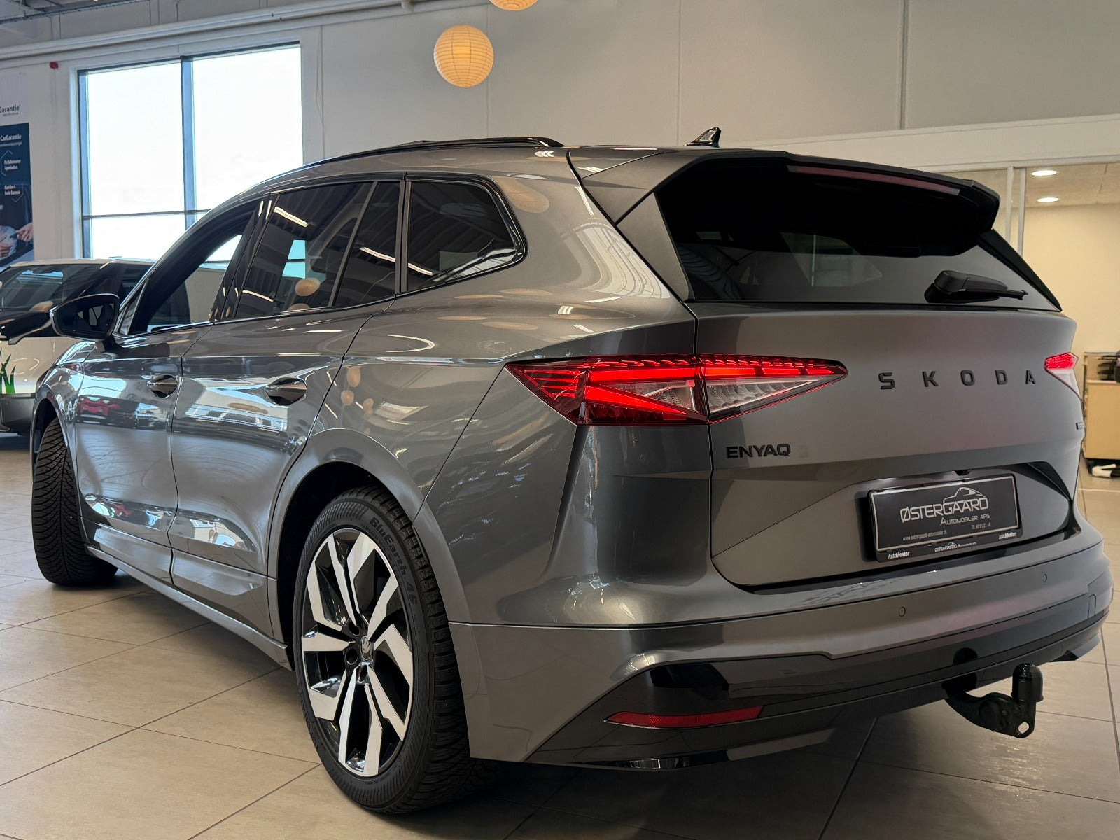 Grå Skoda Enyaq fra 2026