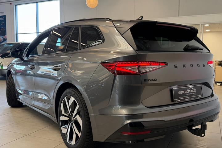 Grå Skoda Enyaq fra 2026