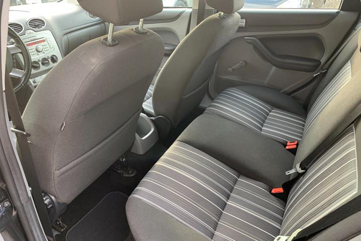 Sort Ford Focus fra 2008