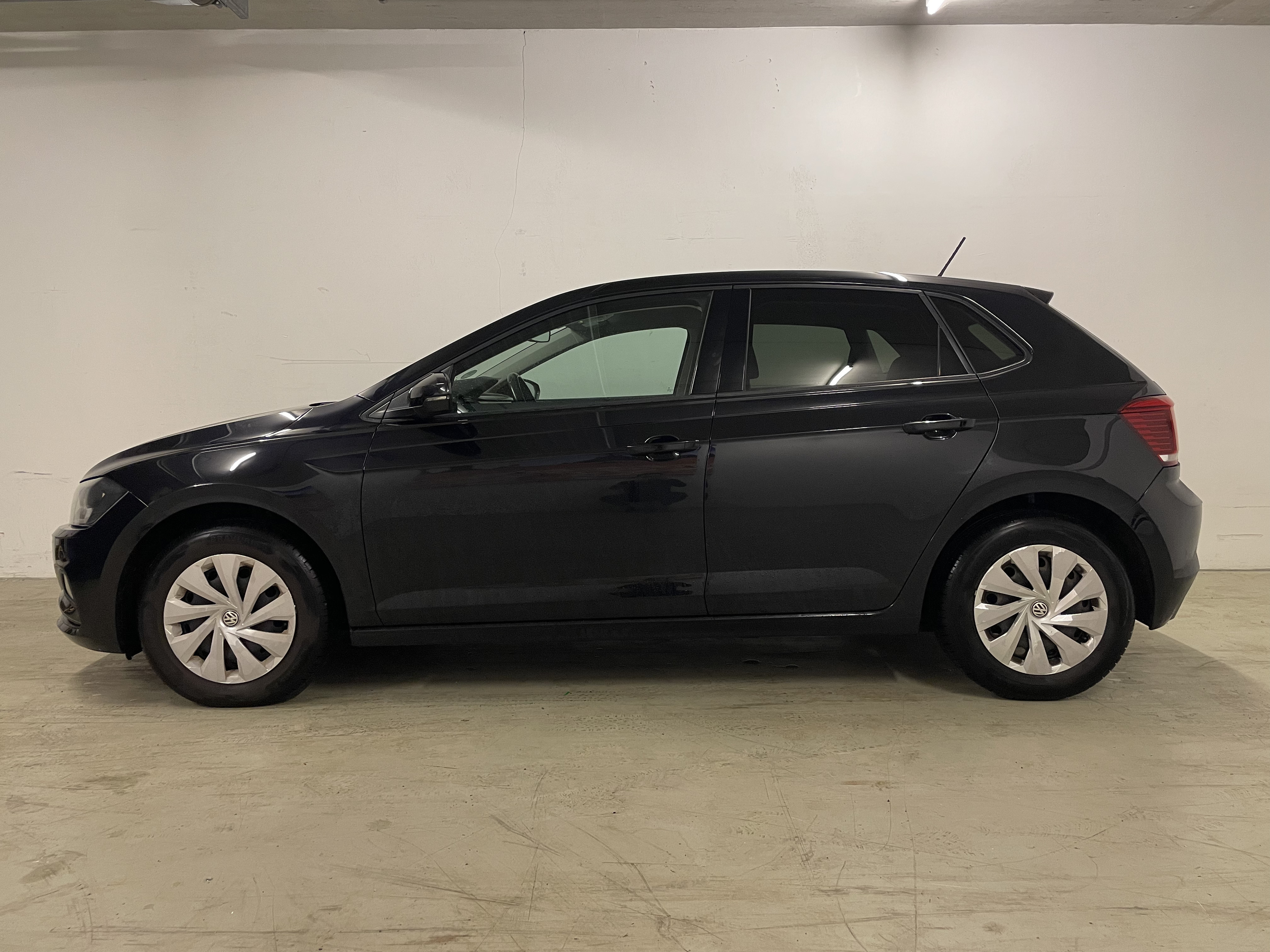 Sort VW Polo fra 2019