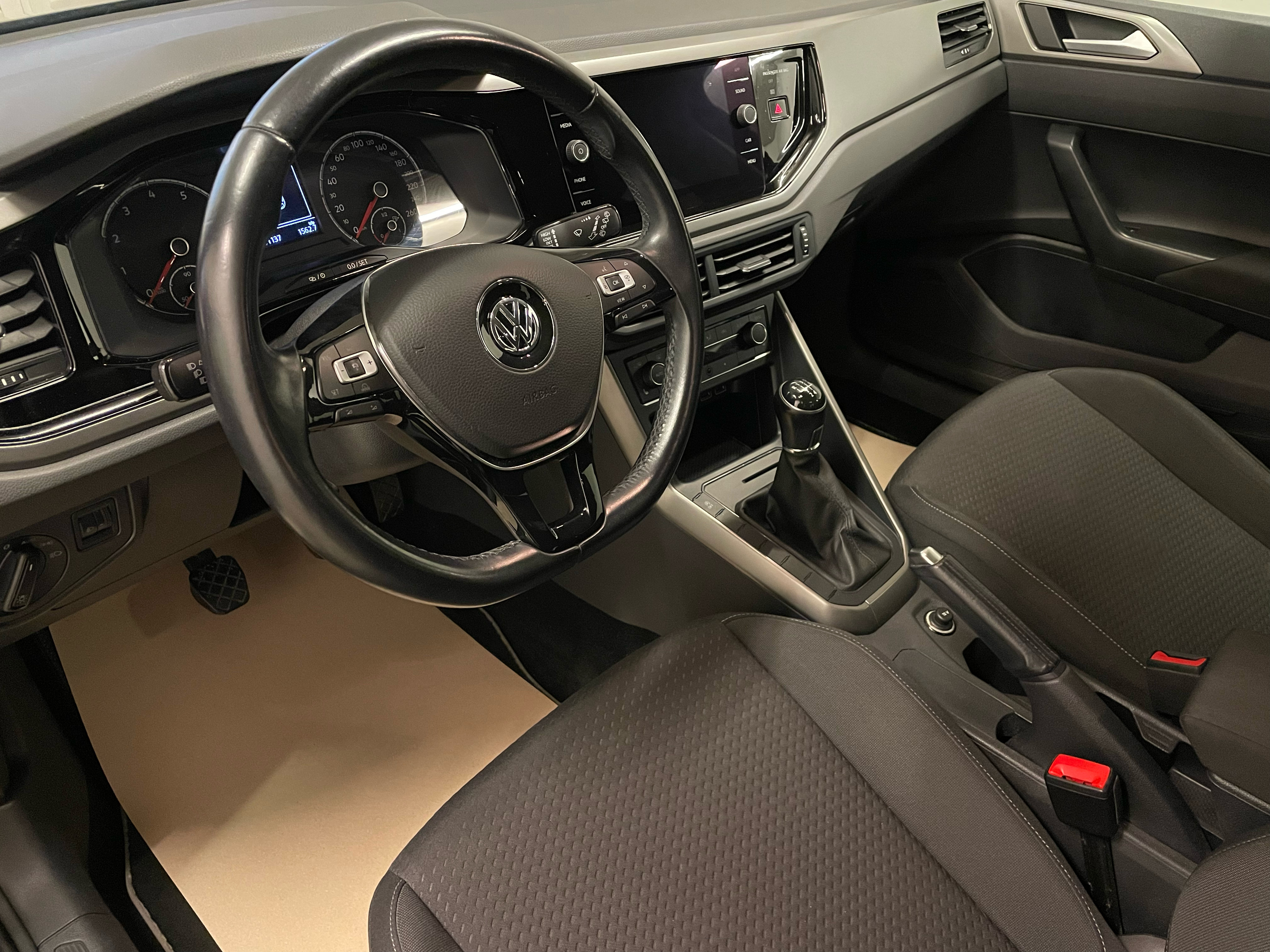Sort VW Polo fra 2019