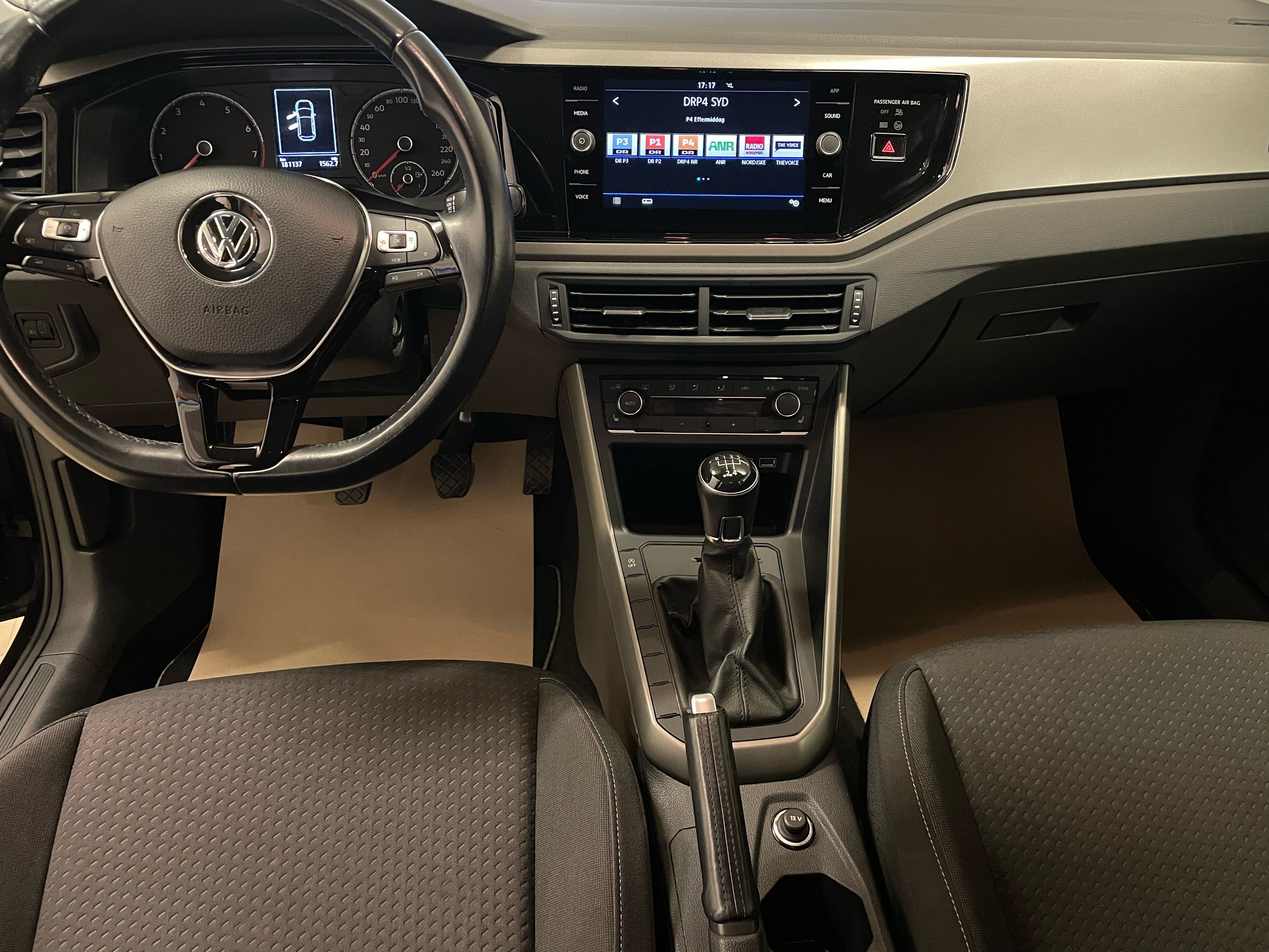 Sort VW Polo fra 2019