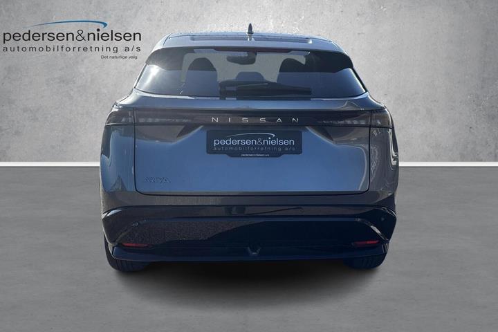 Grå Nissan Ariya fra 2026