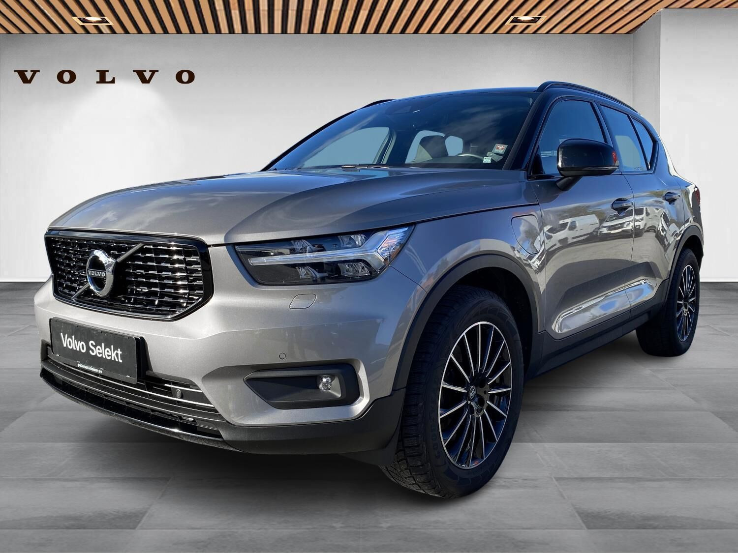 Volvo XC40 1,5 T5 Twin Engine  Plugin-hybrid R-design 262HK 5d 7g Aut.