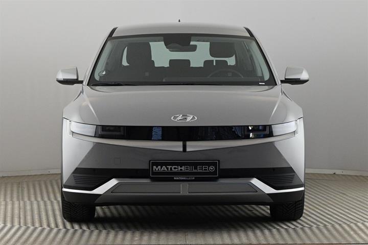 Grå Hyundai Ioniq 5 fra 2023