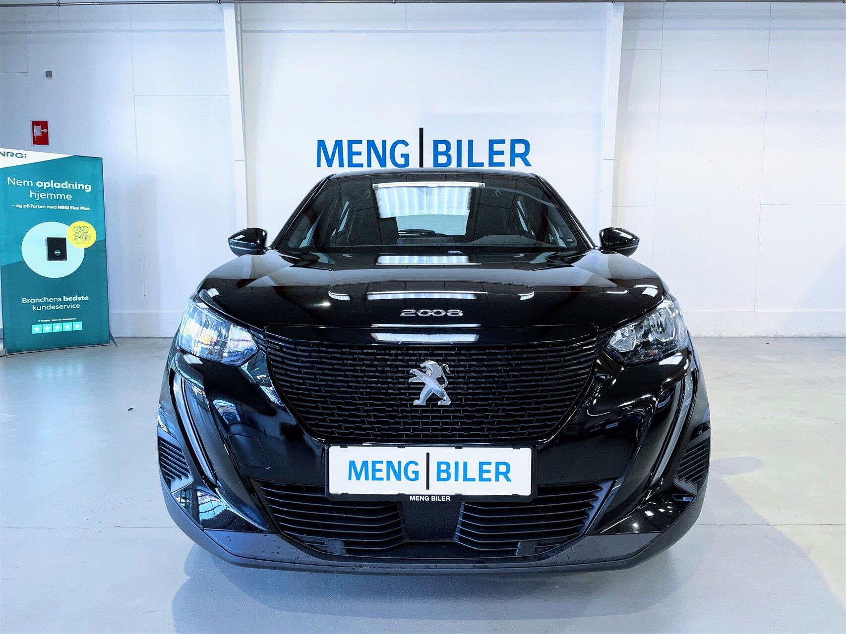 Sort Peugeot 2008 fra 2023