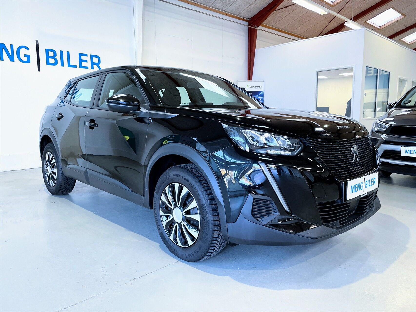 Sort Peugeot 2008 fra 2023