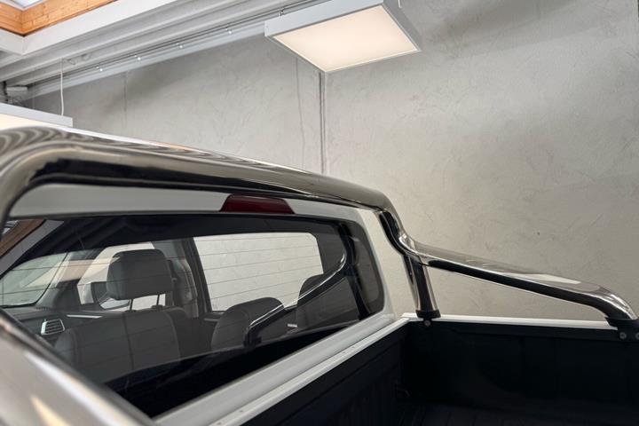 Hvid Maxus eT90 fra 2026