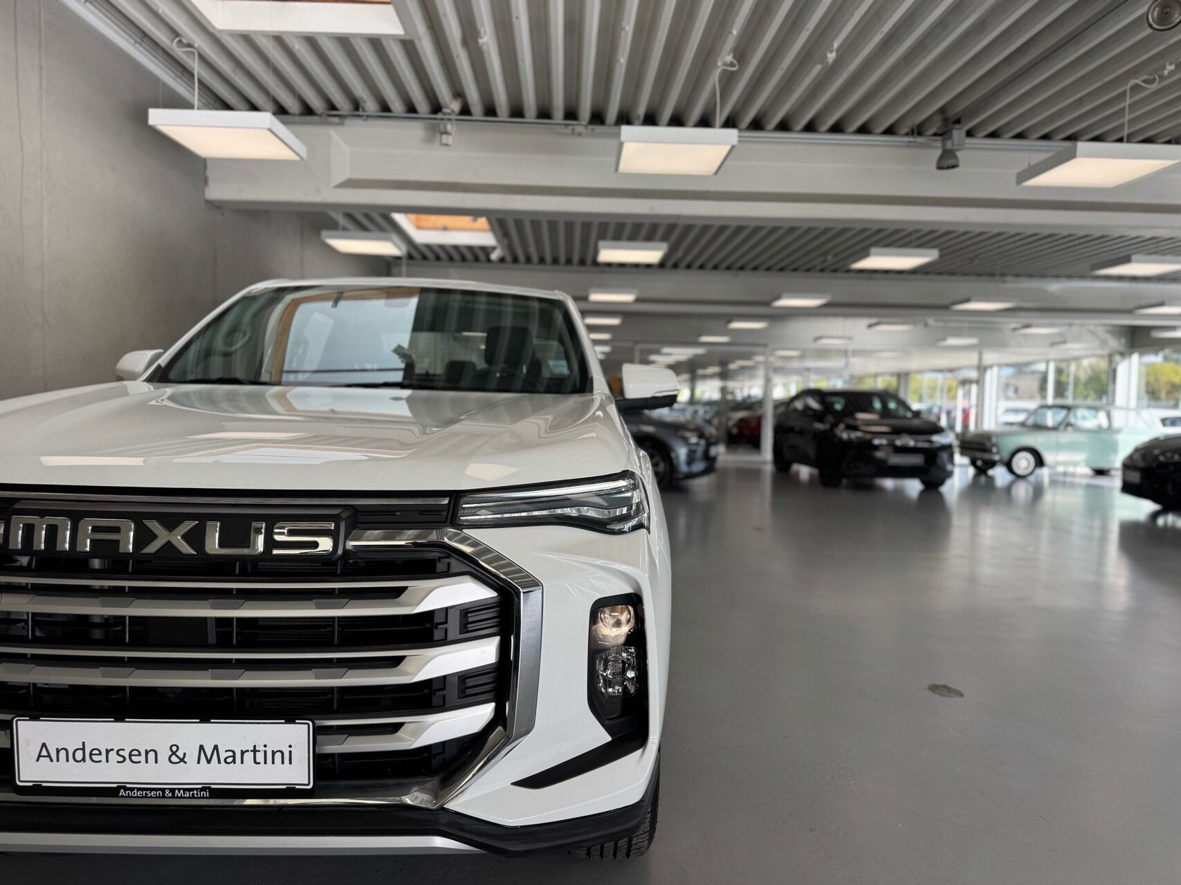 Hvid Maxus eT90 fra 2026