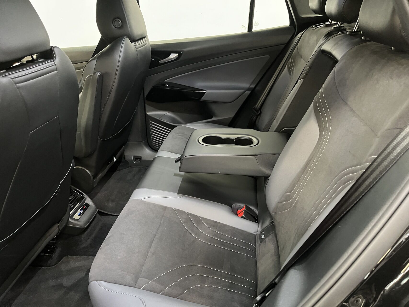 Sort VW ID.4 fra 2023