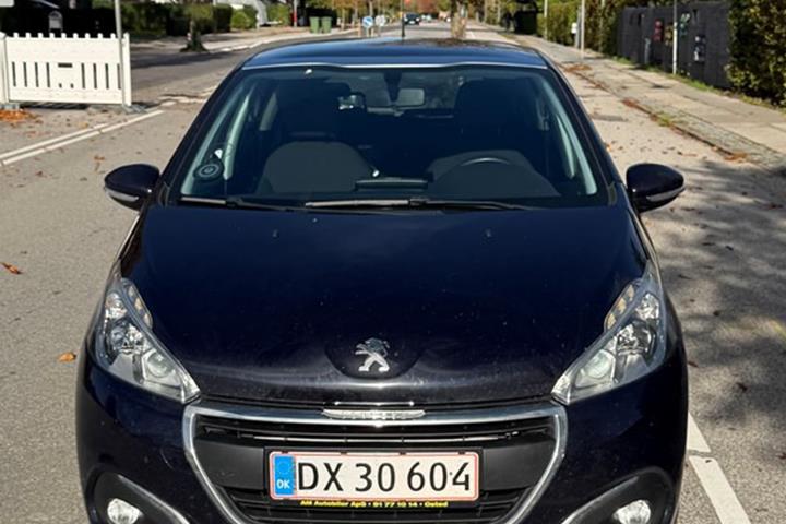 undefined Peugeot 208 fra 2016