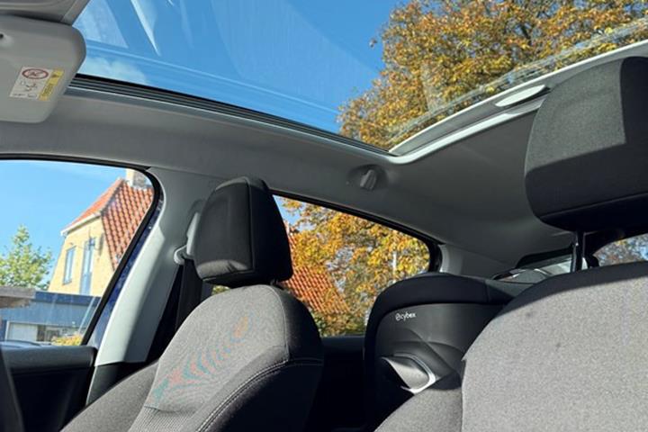 undefined Peugeot 208 fra 2016