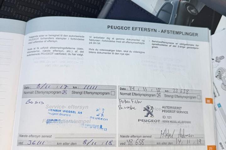 undefined Peugeot 208 fra 2016