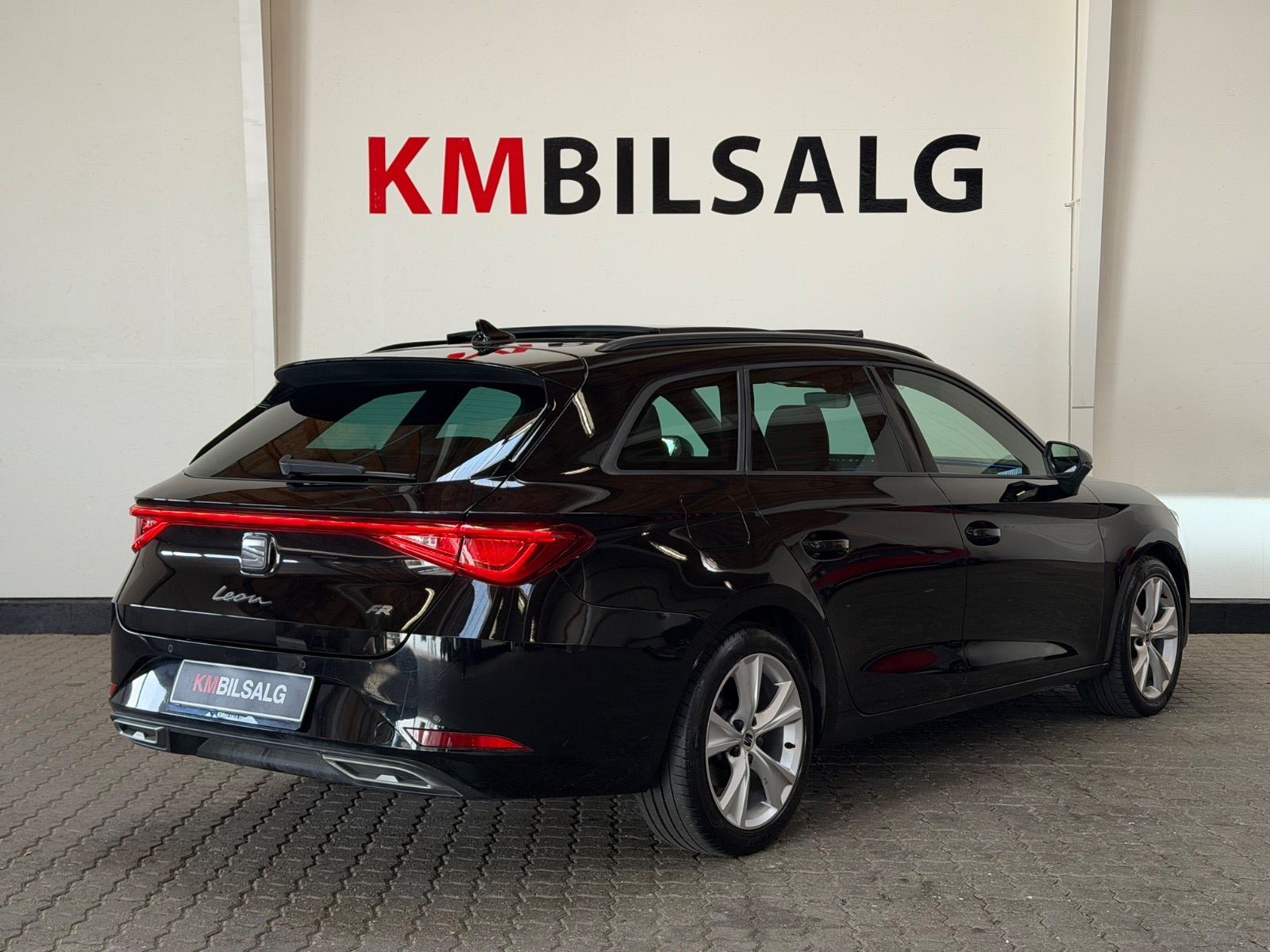 Sort Seat Leon fra 2021