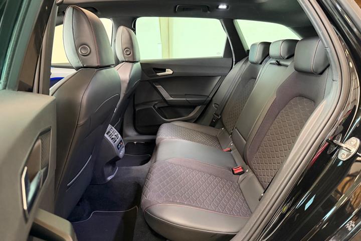 Sort Seat Leon fra 2021