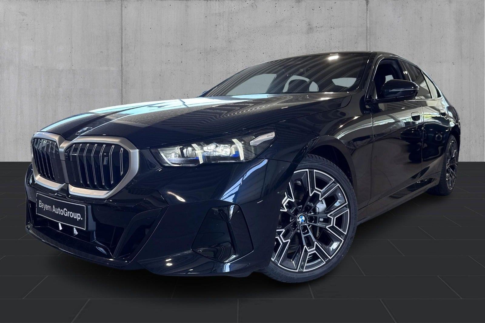 BMW i5 eDrive40 Fully Charged M-Sport