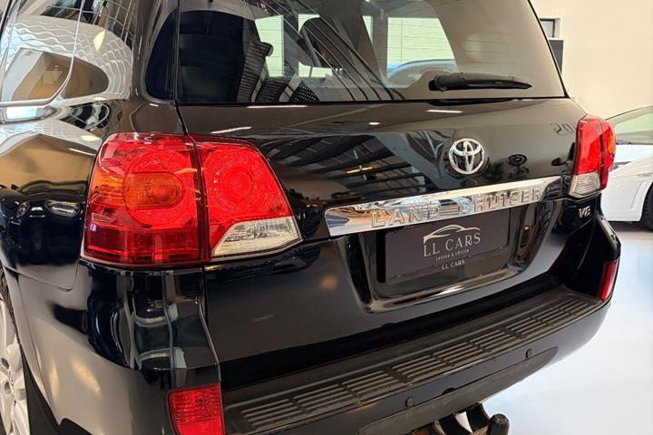 undefined Toyota Land Cruiser fra 2013