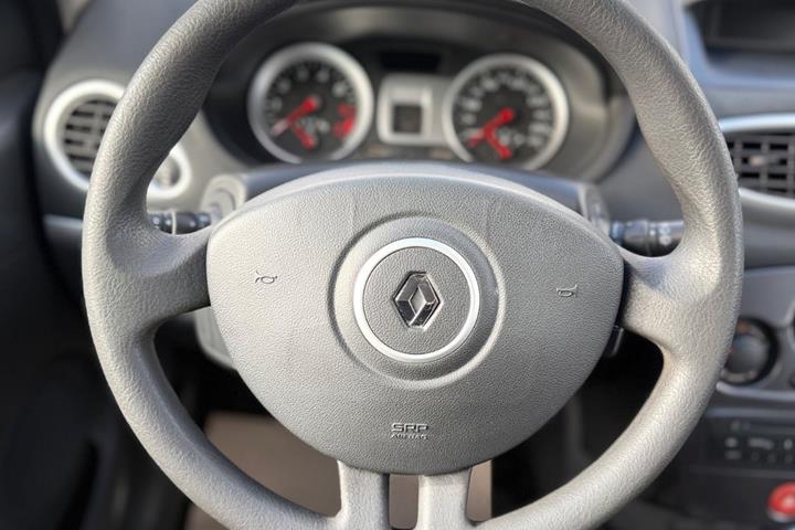 undefined Renault Clio III fra 2012