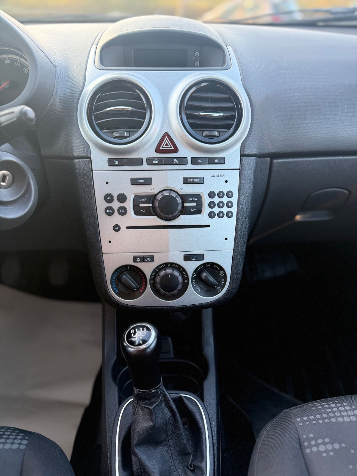undefined Opel Corsa fra 2014