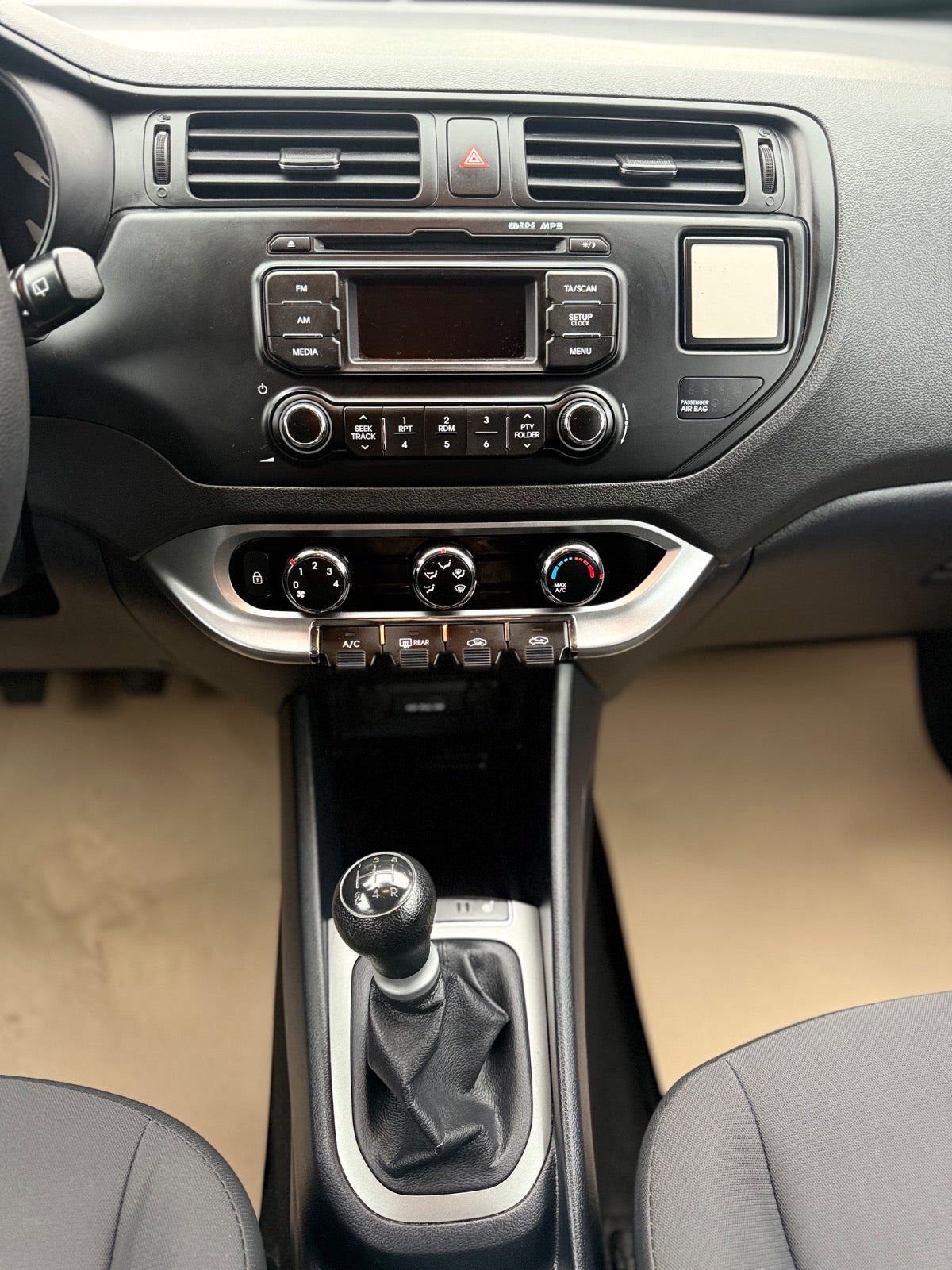 undefined Kia Rio fra 2014