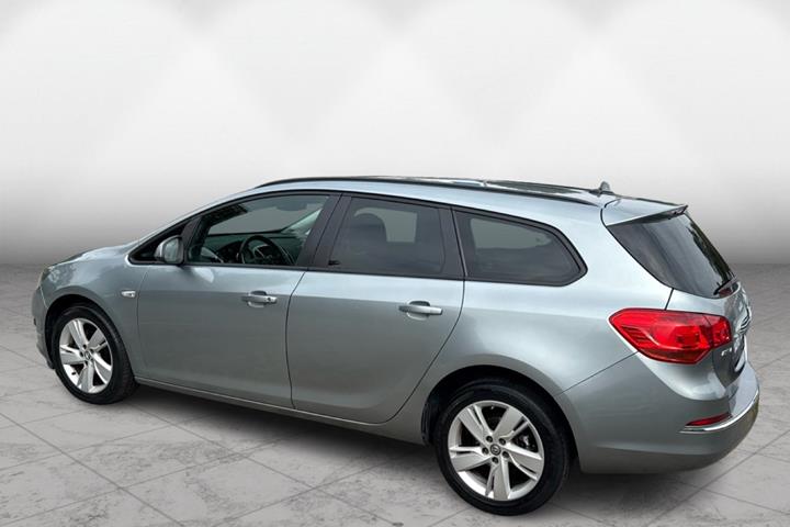 undefined Opel Astra fra 2015