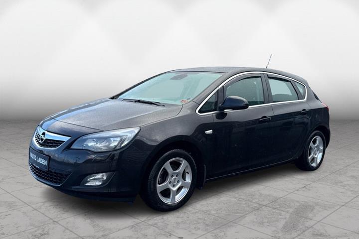 undefined Opel Astra fra 2011