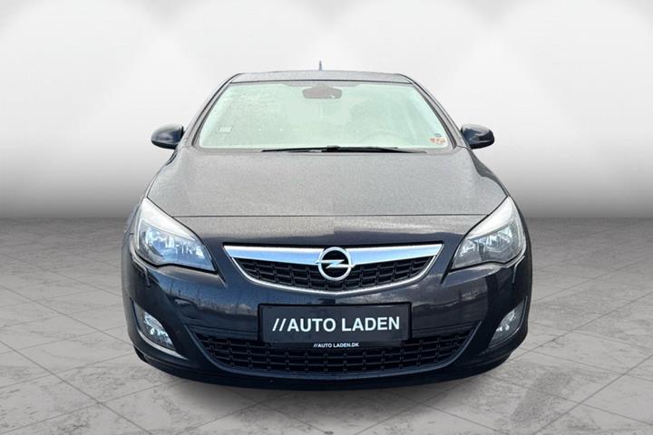 undefined Opel Astra fra 2011