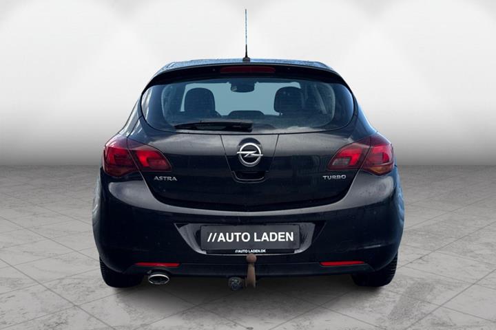 undefined Opel Astra fra 2011