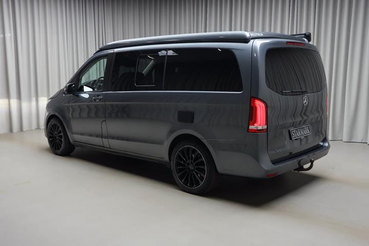 Grå Mercedes V250 d fra 2019