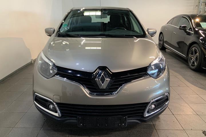 Beige Renault Captur fra 2013