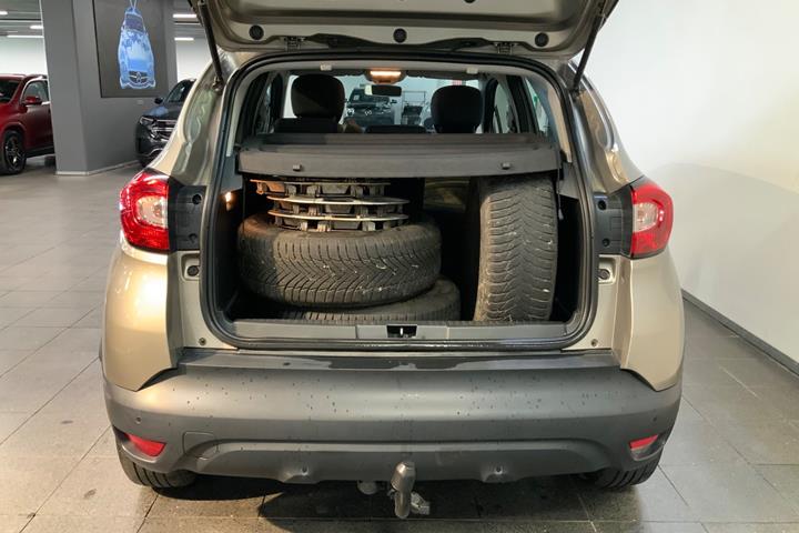 Beige Renault Captur fra 2013