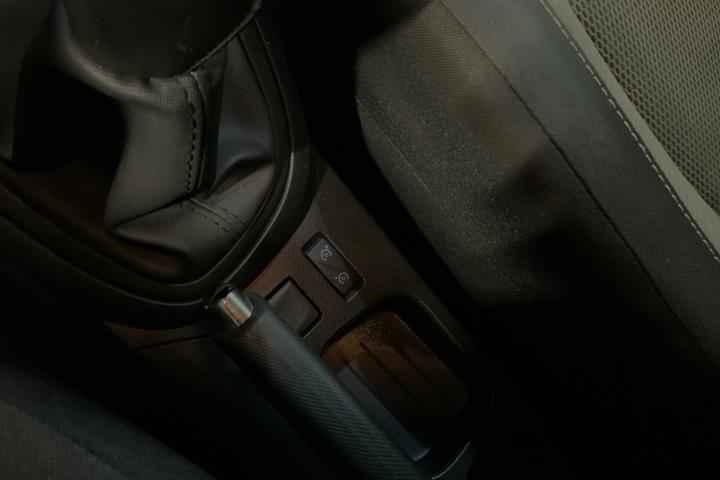 Beige Renault Captur fra 2013