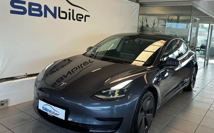 Tesla Model 3 RWD