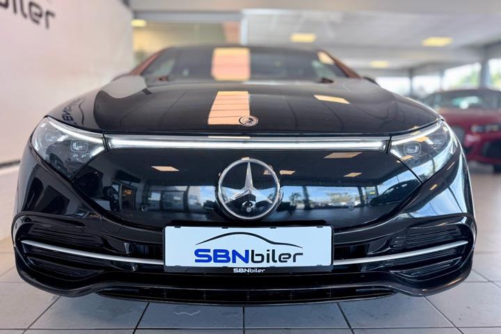 Sort Mercedes EQS450+ fra 2022