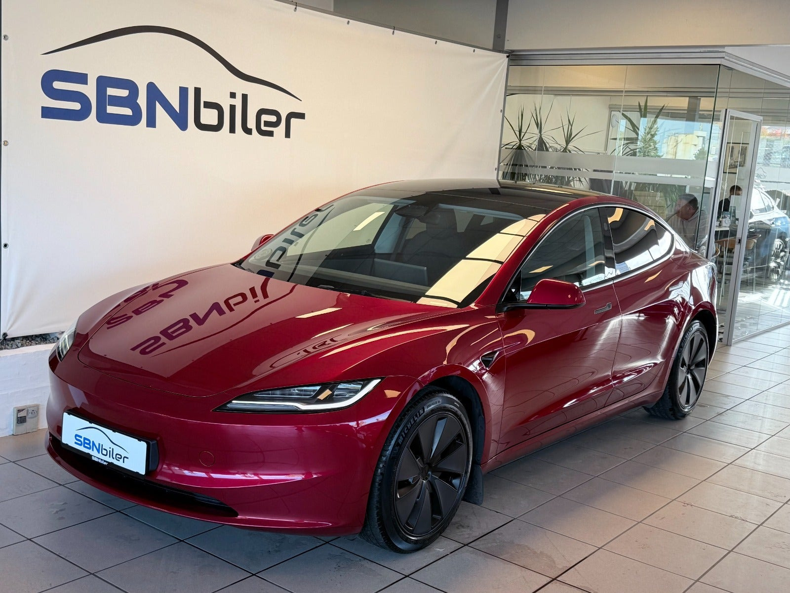Tesla Model 3 RWD
