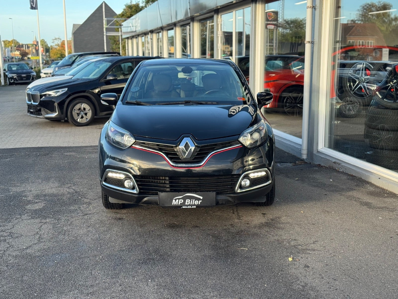 Sort Renault Captur fra 2016