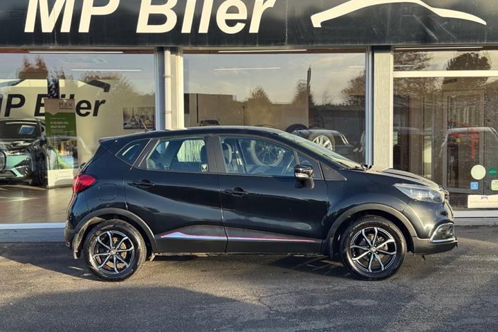 Sort Renault Captur fra 2016