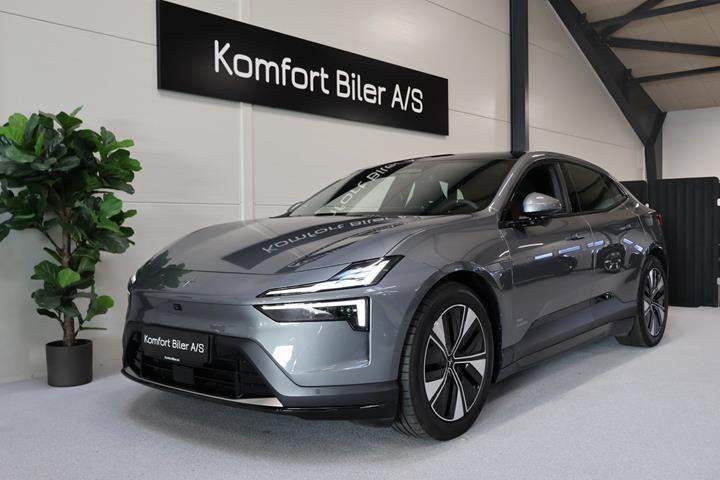 Grå Polestar 4 fra 2025