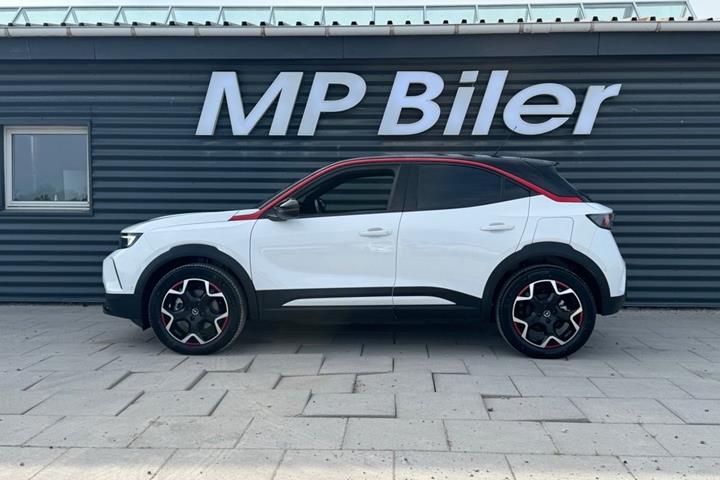 Hvid Opel Mokka-e fra 2024