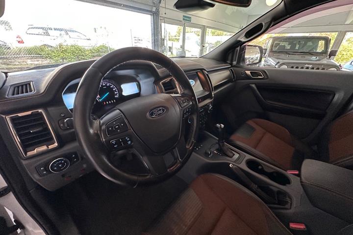 Hvid Ford Ranger fra 2019